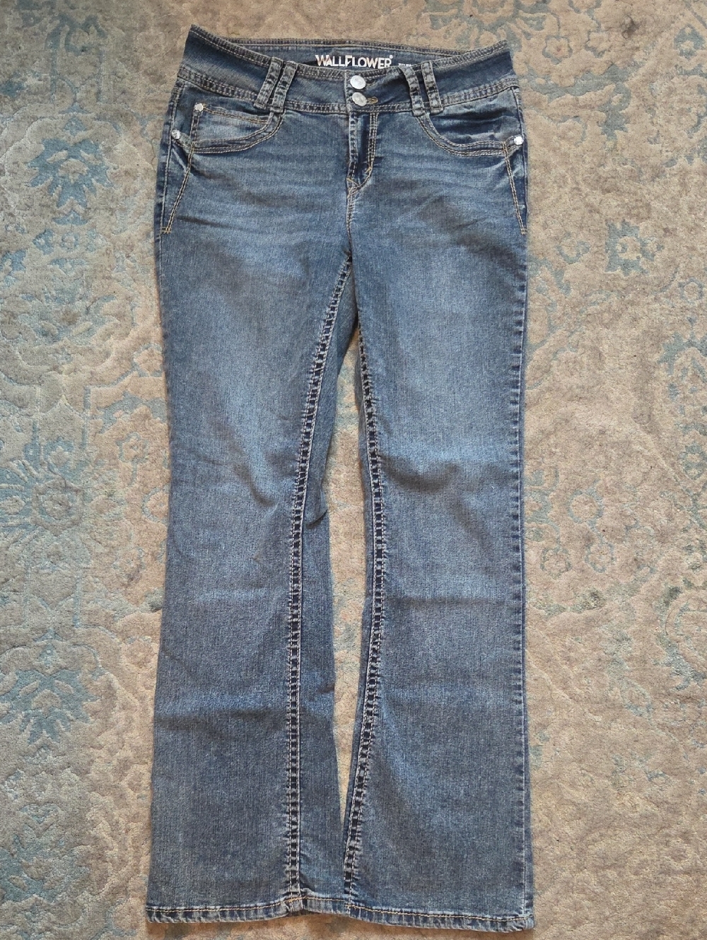 Wallflower Women's Medium Blue Flare Jeans